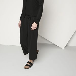 FINAL PRICE DROP‼️Arizona Soft Footbed Birkenstocks in Black Suede Leather